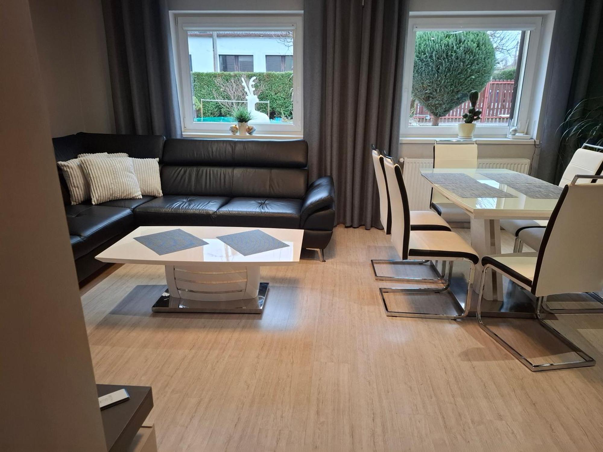 Apartament Wlodek Jelenia Góra Екстериор снимка
