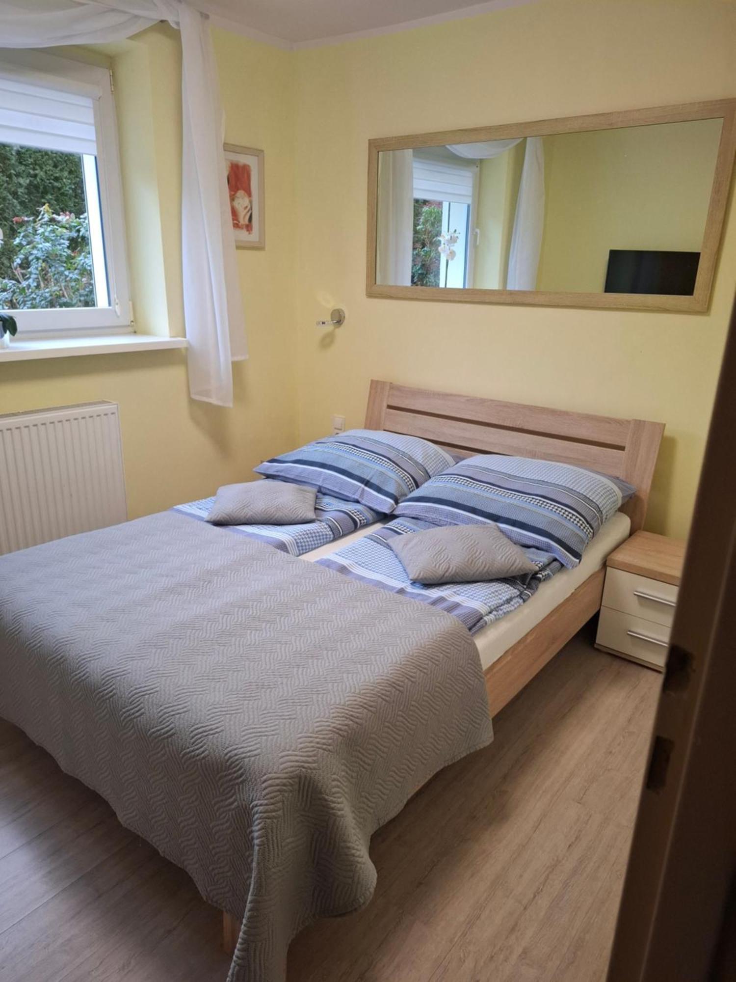 Apartament Wlodek Jelenia Góra Екстериор снимка